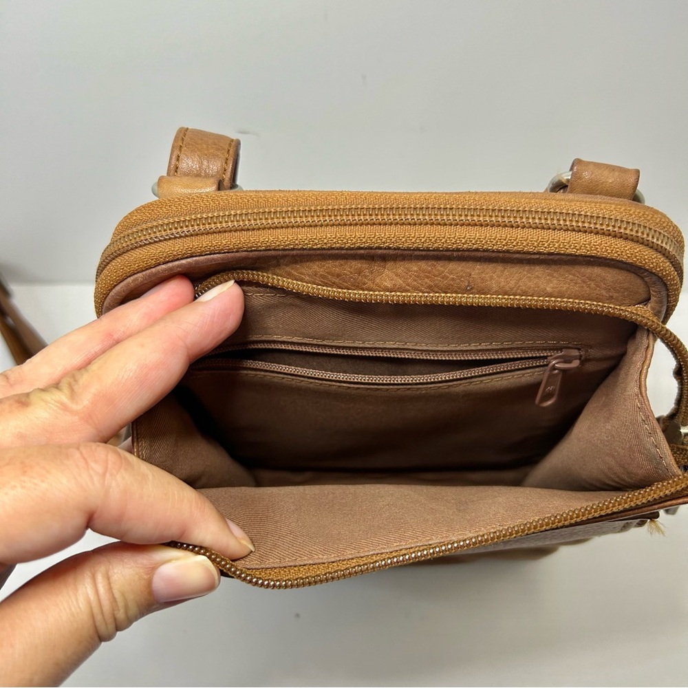 Vintage Fossil Cognac Brown Leather Multi-Compartment Crossbody Bag - Picture 8 of 12